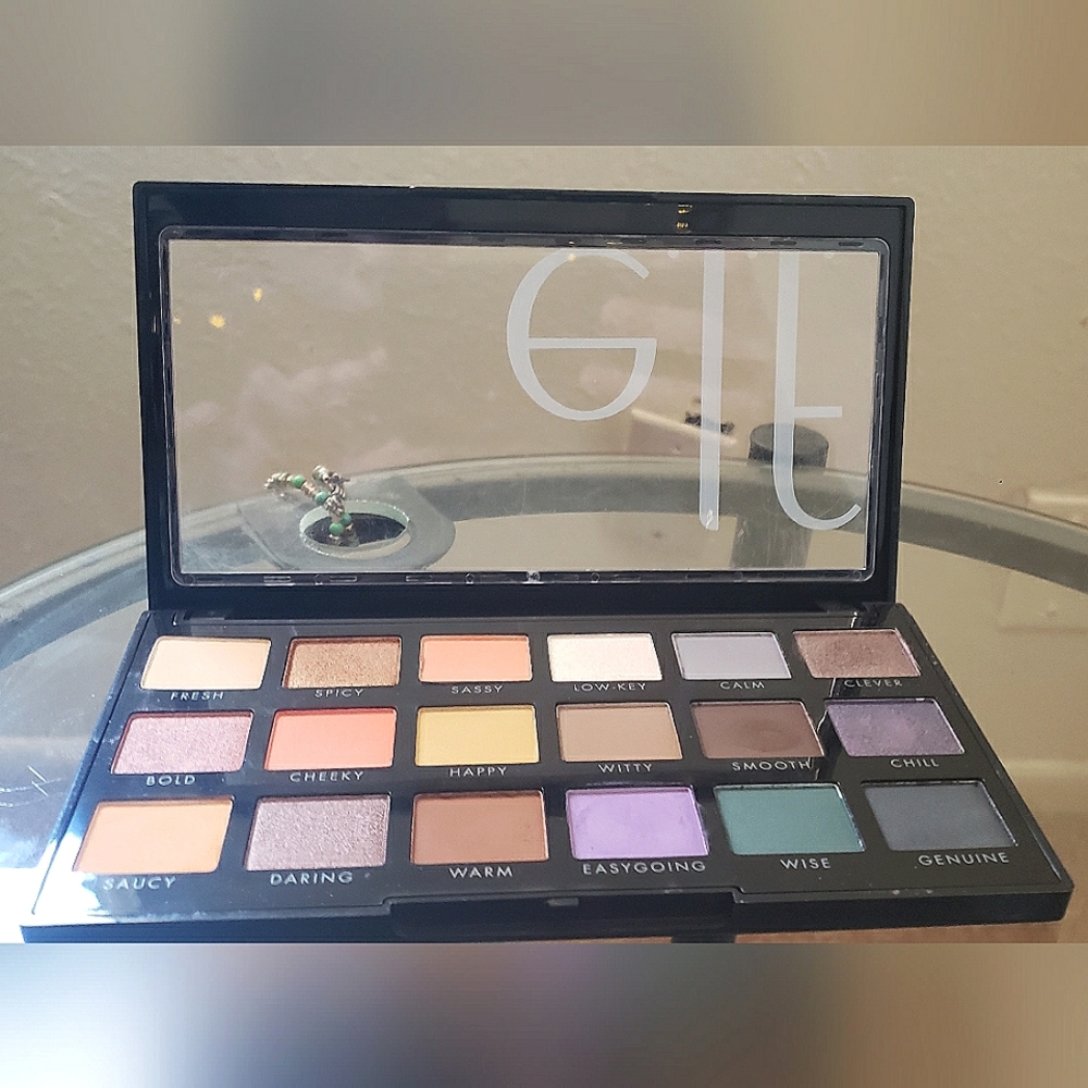 e.l.f opposites attract eyeshadow palette